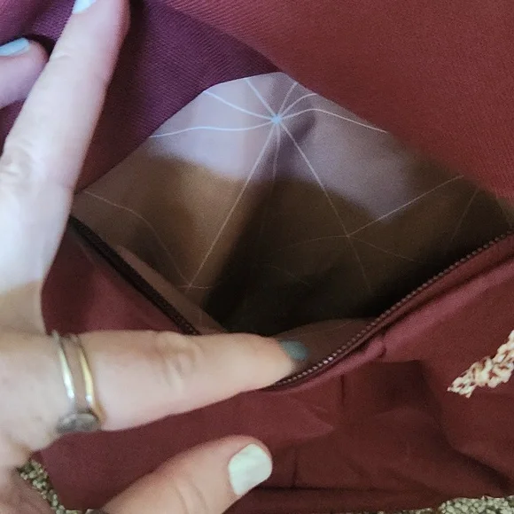 Thule Indago 23L Deep Red Backpack - Picture 5 of 8